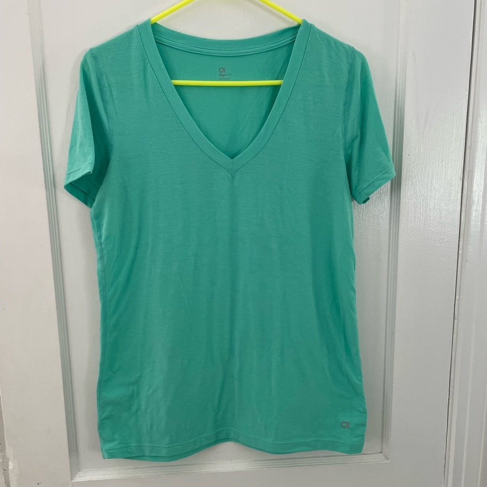 Gap Fit turquoise tshirt.